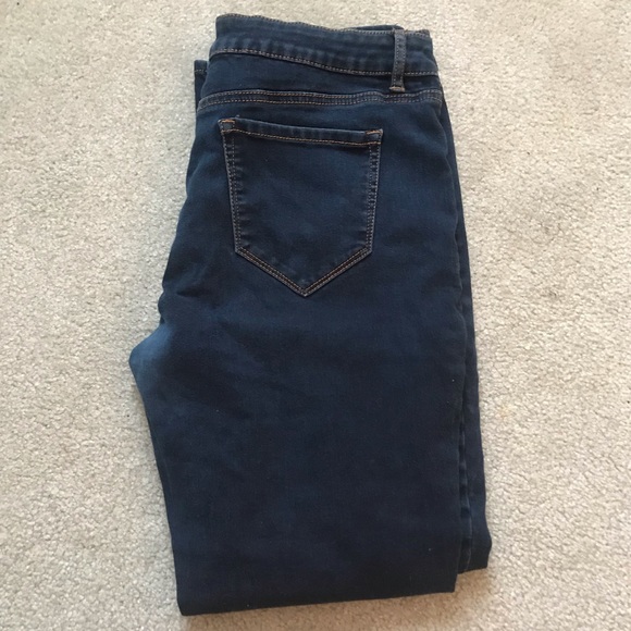 refuge Pants - Refuge Jegging! Size 14 Dark wash!